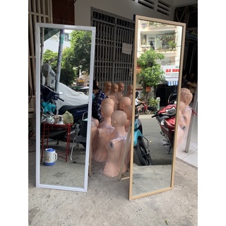 Gương soi toàn thân