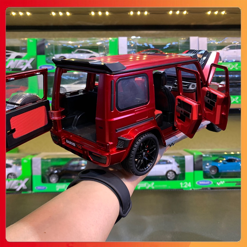 Xe mô hình Mercedes Benz G700 Brabus cao cấp tỉ lệ 1:18 hãng WEITUO màu vàng, màu đỏ