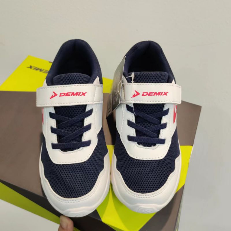 Giày sneaker bé trai Demix quai dán tiện lợi size 32 đến 39