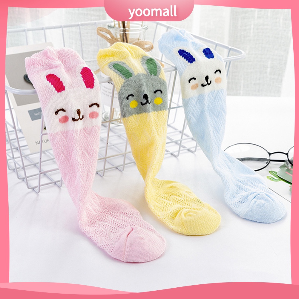 Set 3 Đôi Vớ Cotton Thoáng Khí Họa Tiết Dễ Thương Cho Bé