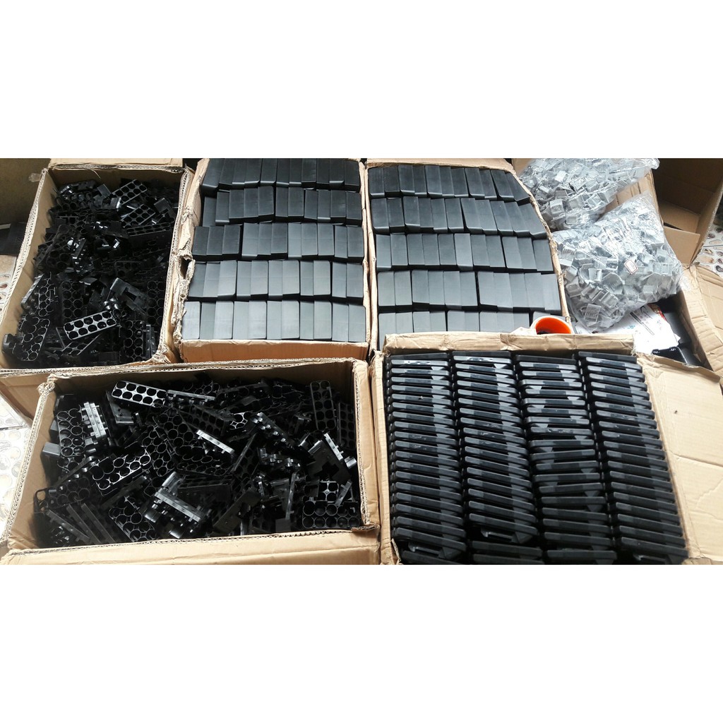 Vỏ Pin Makita 18V Nút Trắng BL 1830 vỏ chứa được 10 cell 18650 + lò xo, khung