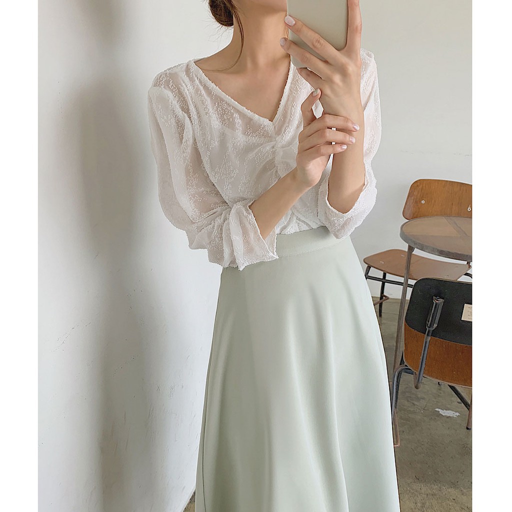 Trang phục peppermint 43522 áo vải voan cổ chữ V màu trơn/ chân váy chữ A lưng cao phong cách Hàn Quốc mới