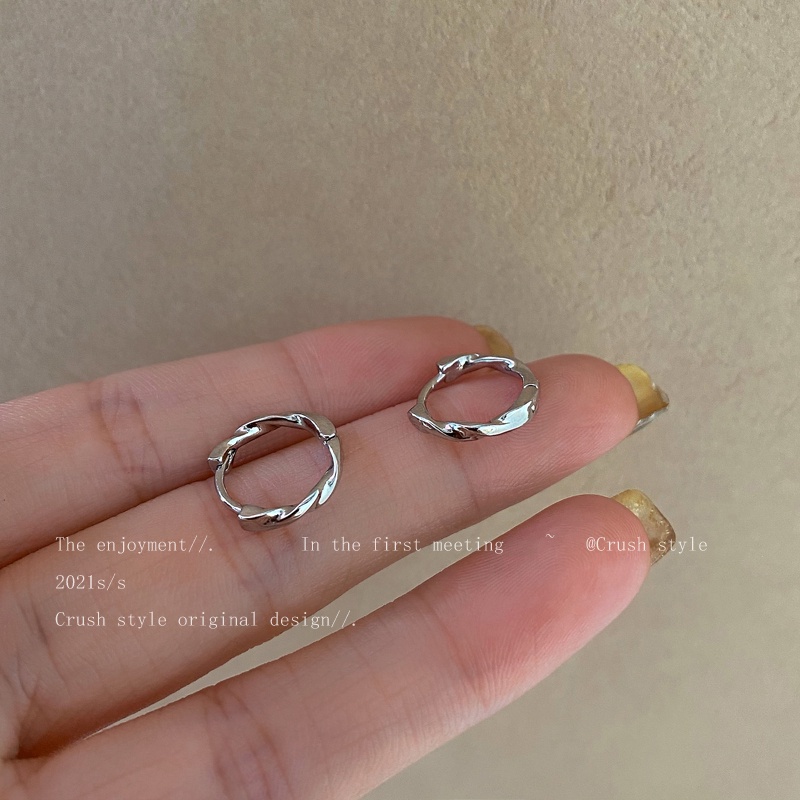 Khuyên Tai Nữ Hình Tròn Phong Cách Vintage