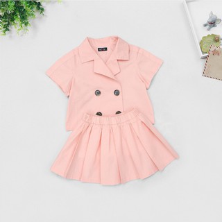 Set áo vest và chân váy xếp li