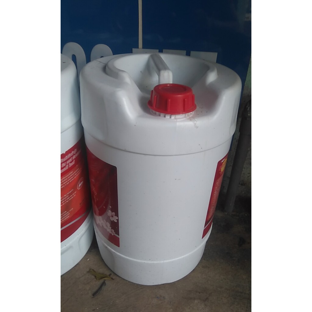 Can 20 lít Dung dịch Đen bóng lốp loại 1
