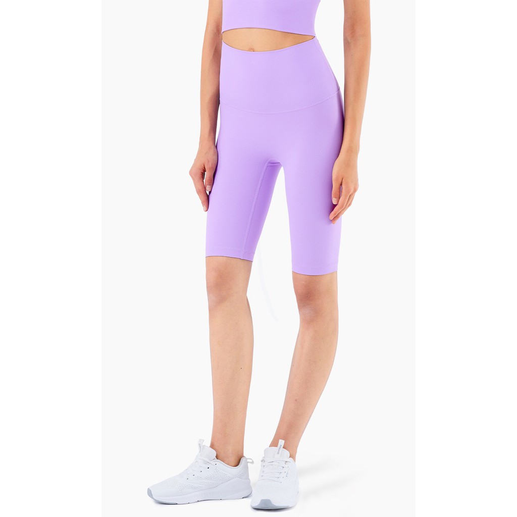 Quần Short Lưng Cao Cho Nữ Mặc Khi Tập Thể Thao