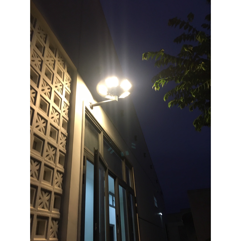 Đèn Sân Vườn Năng Lượng Mặt Trời 500W ánh Sáng Vàng Cao Cấp Siêu Sáng, 10 Khoang, pin 30.000 mah, BH đến 2 năm