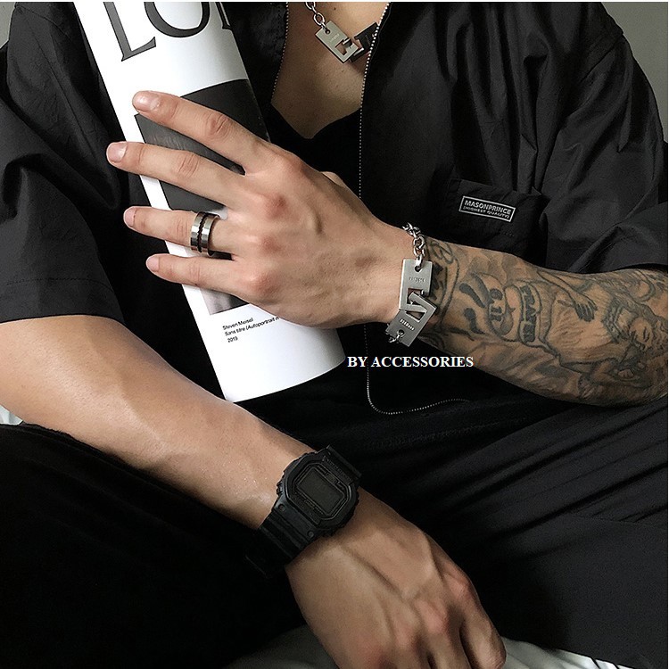 Lắc tay titan khóa móc bản chữ nhật không gỉ