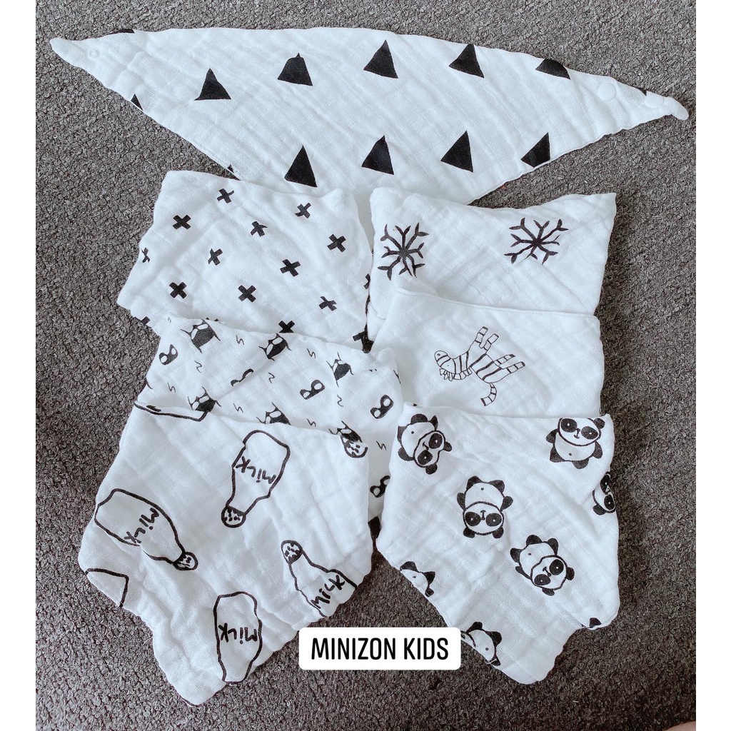 Yếm Nhăn Tam Giác Bấm Cúc Mẫu Mới 4 Lớp Cao Cấp Cho Bé | Minizon Kids