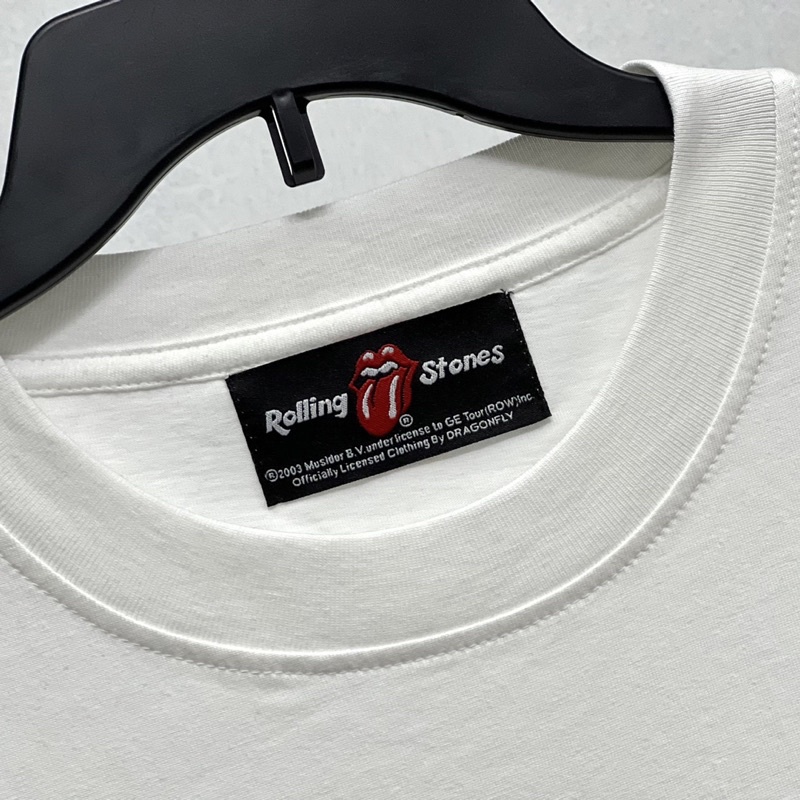 ÁO THUN UNISEX MÔI THÊU XÙ HOT TREND