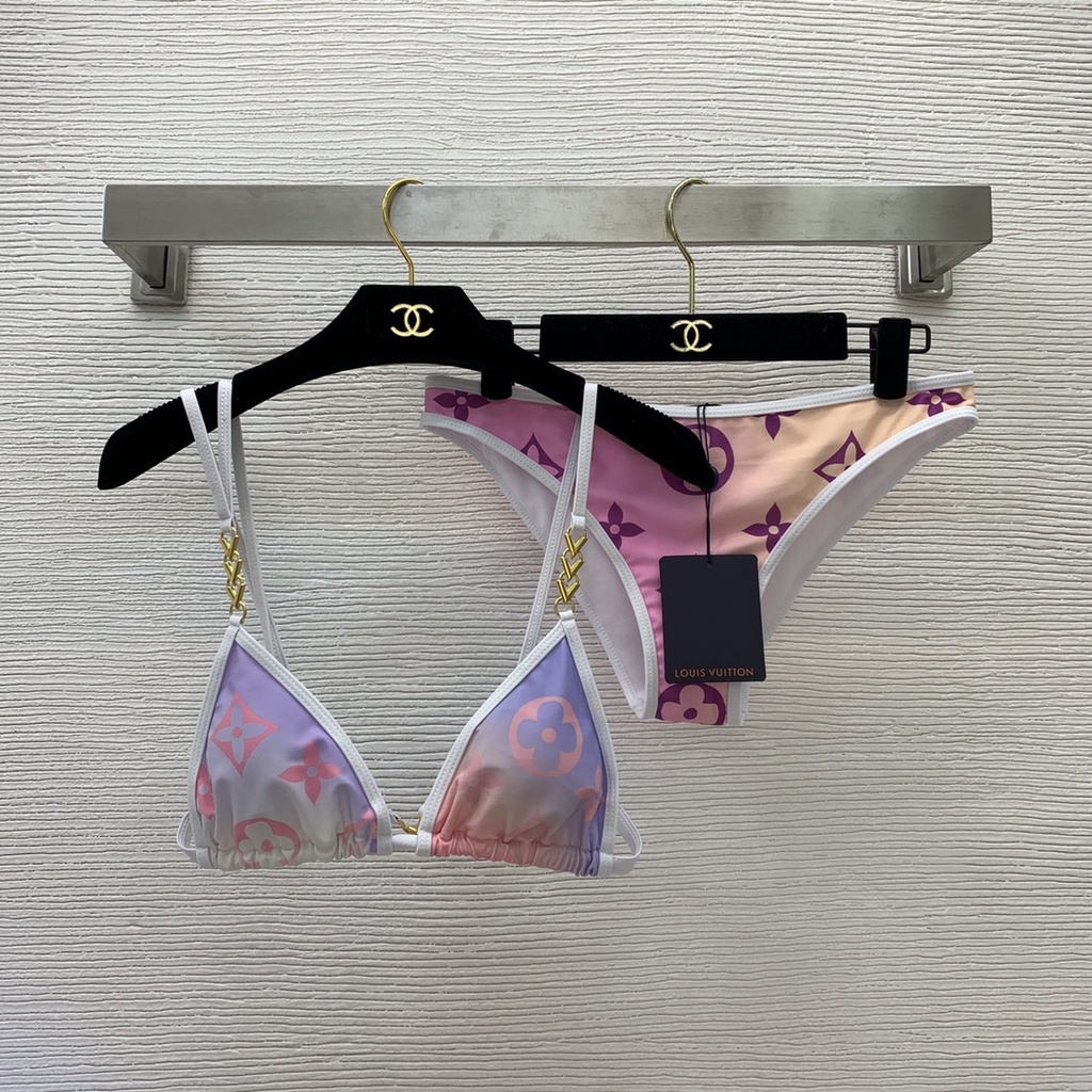 Bikini nữ thời trang cao cấp Louis Vuitton LV thiết kế dây đai kim loại khắc logo sang chảnh, màu sắc trẻ trung