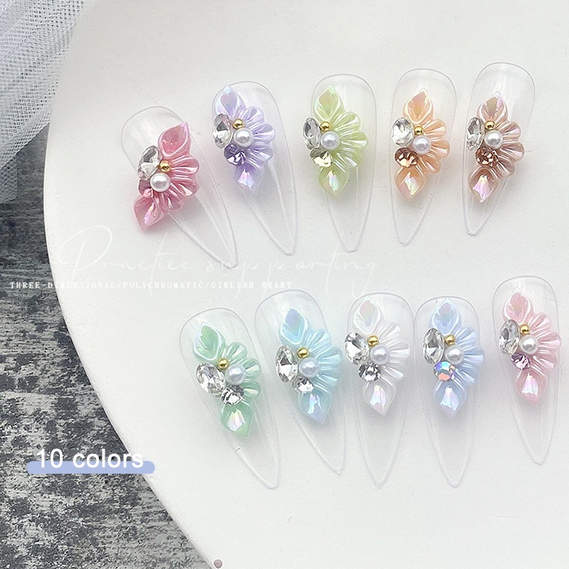Set 10 Miếng Dán Móng Tay Khắc Hình Cánh Hoa Đính Hạt Ngọc Trai / Kim Cương Giả Bằng Resin Mới