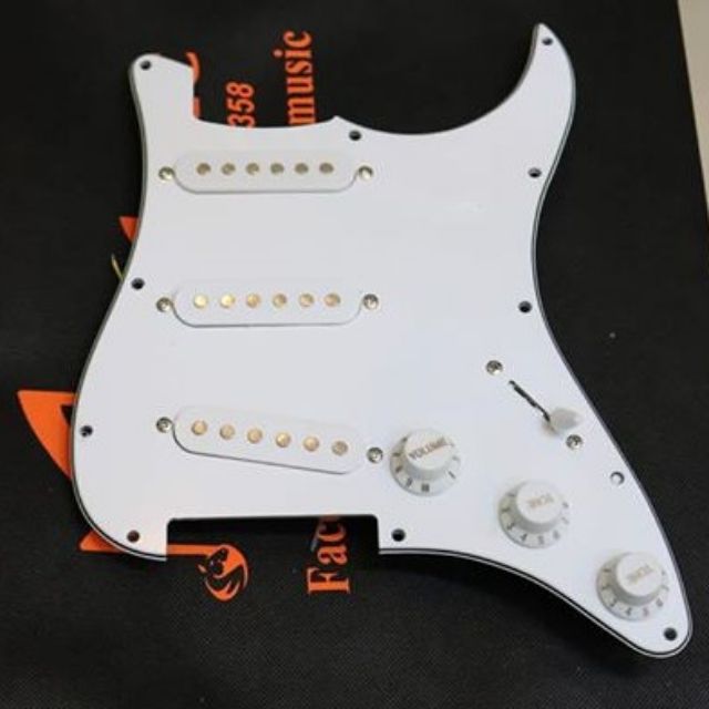 Mặt nạ đàn guitar có sẳn pickup