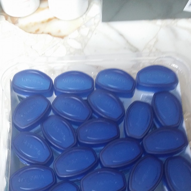 Vasaline dưỡng môi