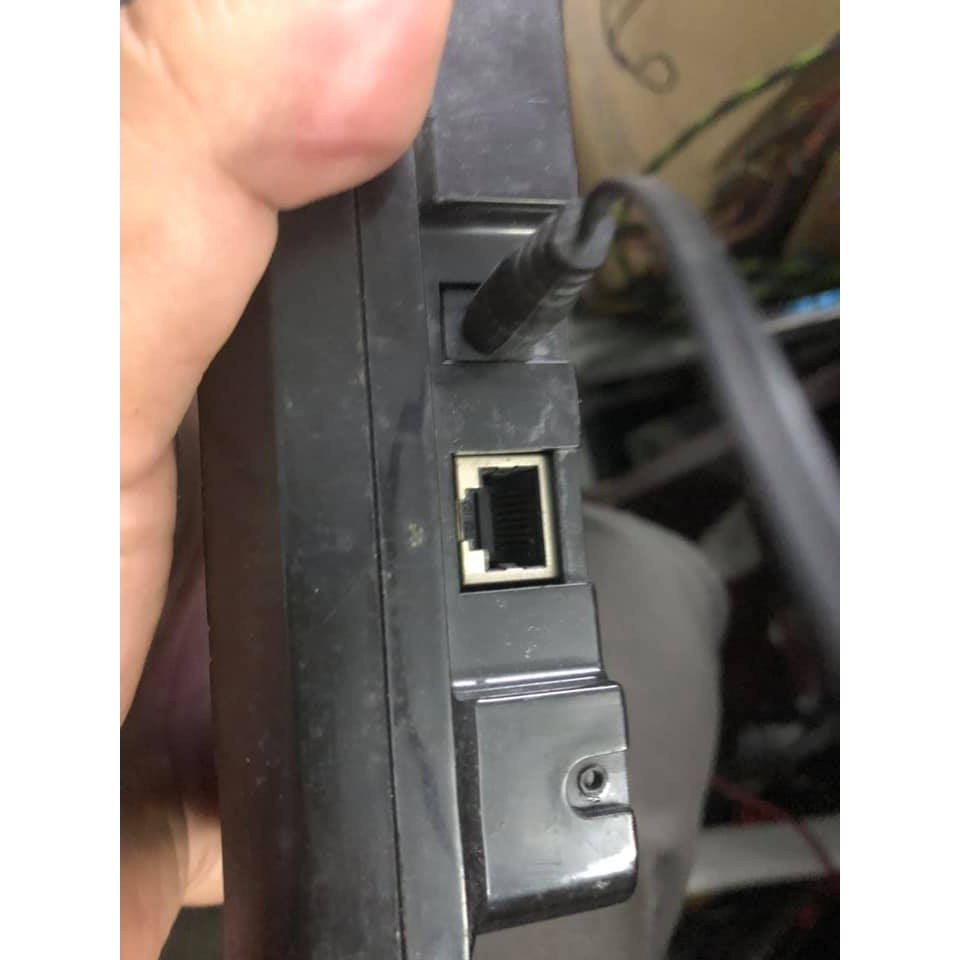 Xác máy chấm công vân tay, vẫn lên nguồn ngoại hình cũ, vỏ nứt, phím bấm lúc ăn lúc ko