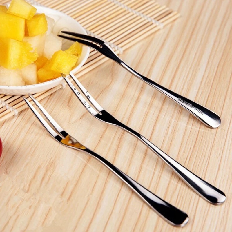 1 Nĩa Ăn Trái Cây Bằng Thép Không Gỉ