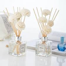 Nước hoa tinh dầu thơm phòng kèm hoa khô sang trọng