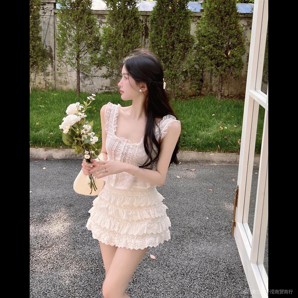 New stock sweet and pure desire small figure strap set for women's summer new fashion ruffle lace top cake skirt