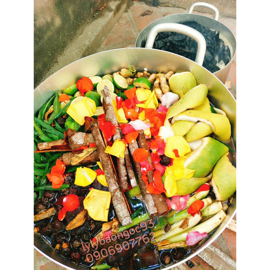 Dầu gội bồ kết thảo dược Nhà Ngọc 300ml - 500ml | BigBuy360 - bigbuy360.vn