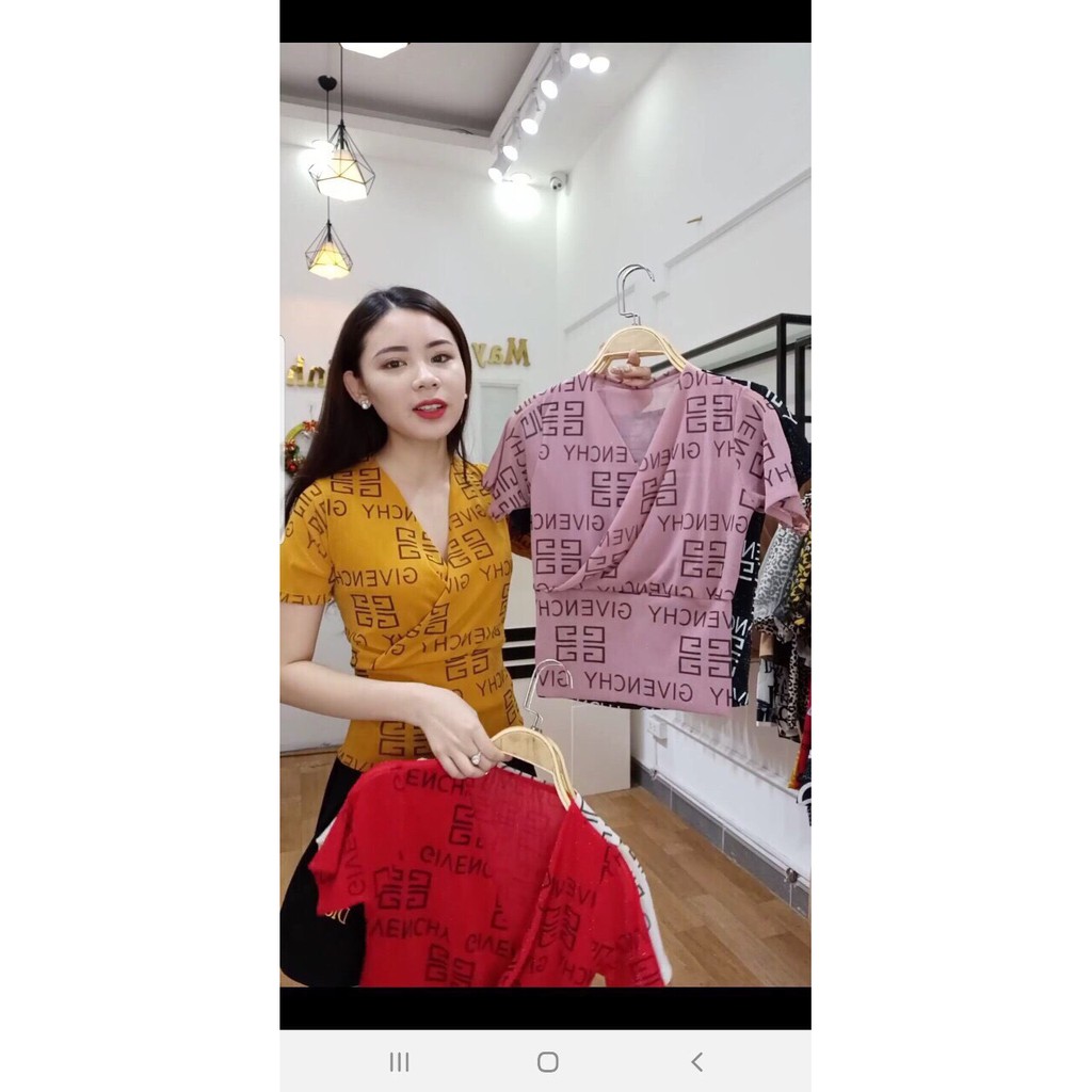 Áo nhũ cổ V in chữ