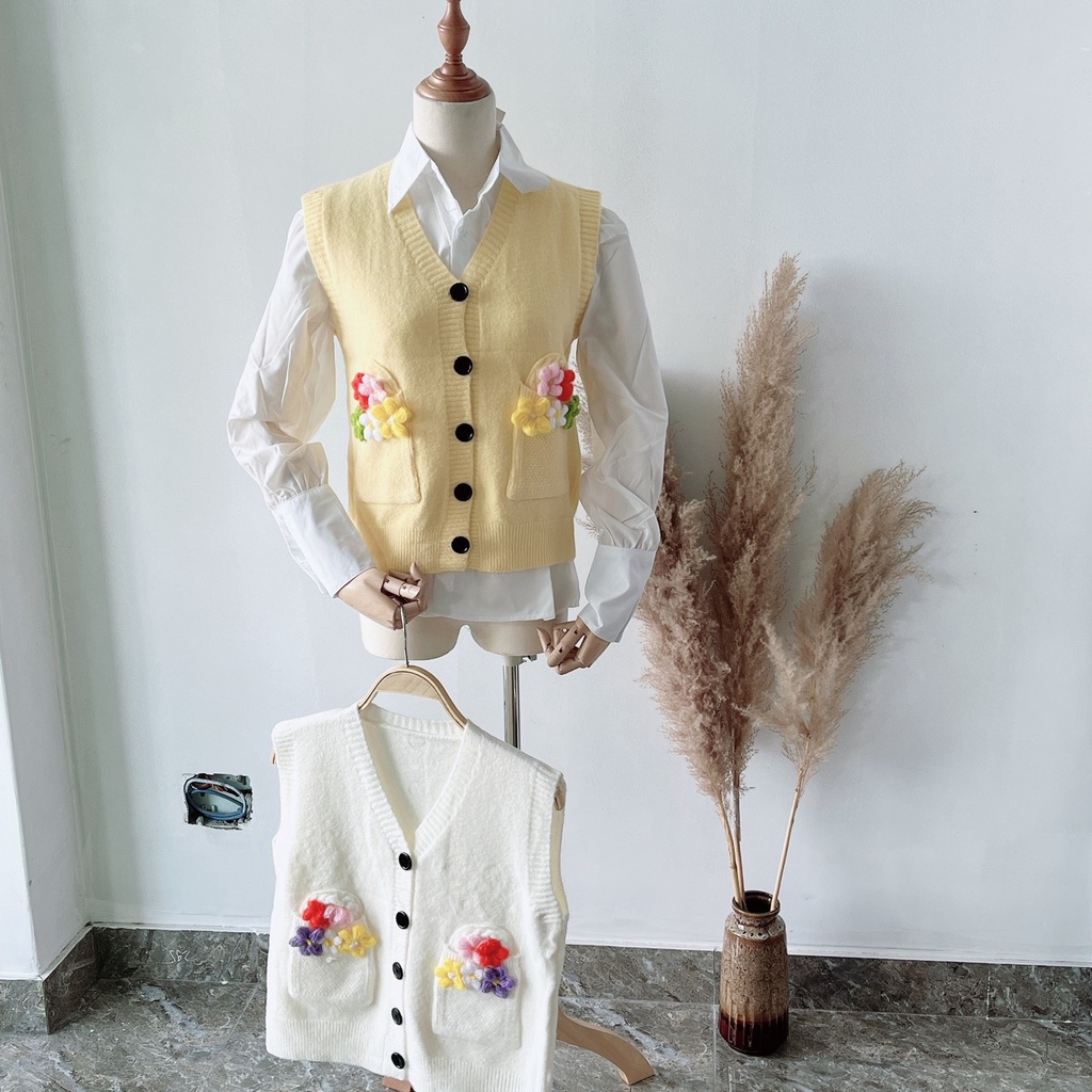 Áo Len Gile Uizzang Cổ V Hàng Nút Đen Phối Túi Giỏ Hoa Sát Nách KIểu Hàn Quốc | Smide Clothing
