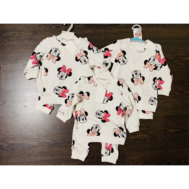 Bộ nỉ mickey H&M