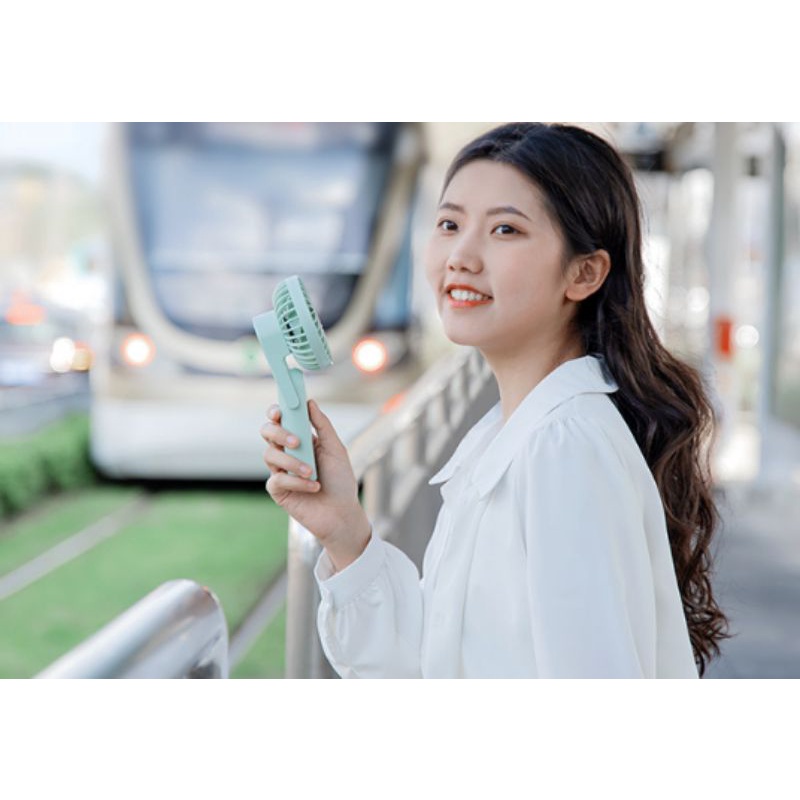 Quạt du lịch nhỏ gọn, Quạt tích điện, Quạt mini cầm tay RTAKO dung lượng Pin 4.000 mAh, sạc cổng USB type C hiện đại