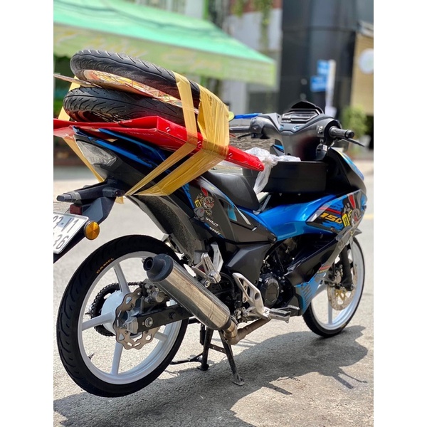 Đĩa yaz Enkei 4 lỗ ra 260mm có hàng.  Gắn như zin cho winner đi mâm 4 lỗ. Dày 300mm. Thép siêu cứng