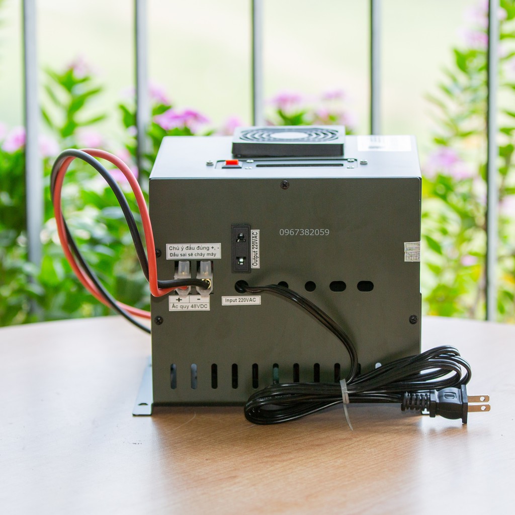 Máy kích chuyển điện bình ắc quy 48V lên 220V kiêm sạc bình tự ngắt, Sóng Sin chuẩn hàng NHẬT BẢN công suất 1.500VA/850W