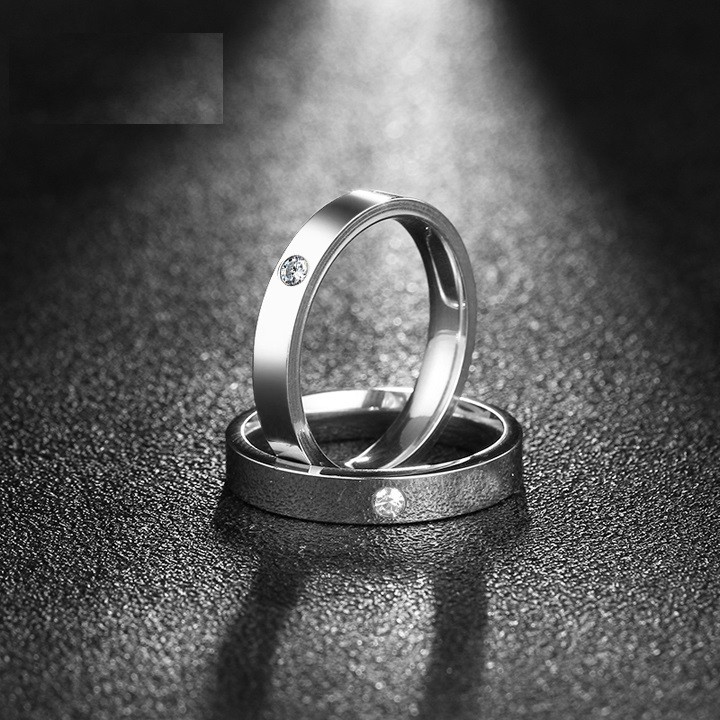 1 CHIẾC Nhẫn cặp inox trơn đính hột thời trang, Nhẫn đôi tình nhân