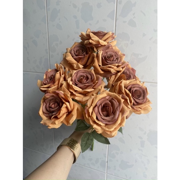Bụi hoa hồng lớn 9 bông chất vải đẹp