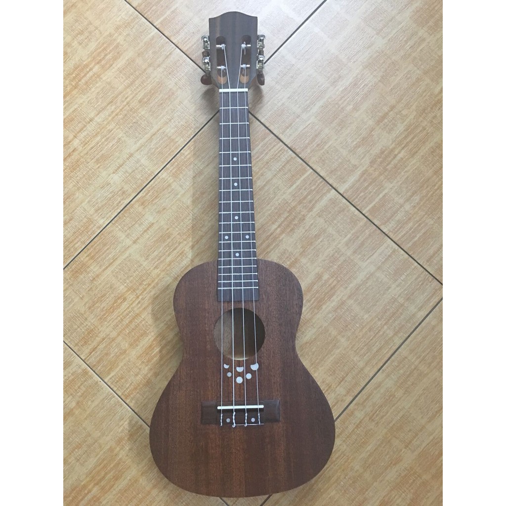 Đàn Ukulele concert gỗ Chấm tròn giữa full phụ kiện kèm theo