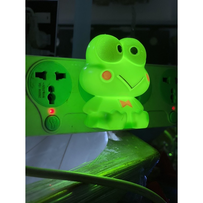 Đèn Ngủ Mẫu Ếch Công Tắc