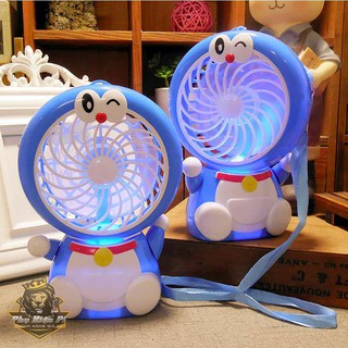 Quạt tích điện mini đô rê mon sieu hot hit