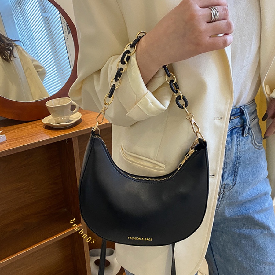 Túi Xách Nữ Thiết Kế Hình Mặt Trăng Màu Đen Và Trắng Phối Dây Xích | TX08 | Túi Mặt Trăng Có Dây Đeo Chỉnh Được Dễ Phối