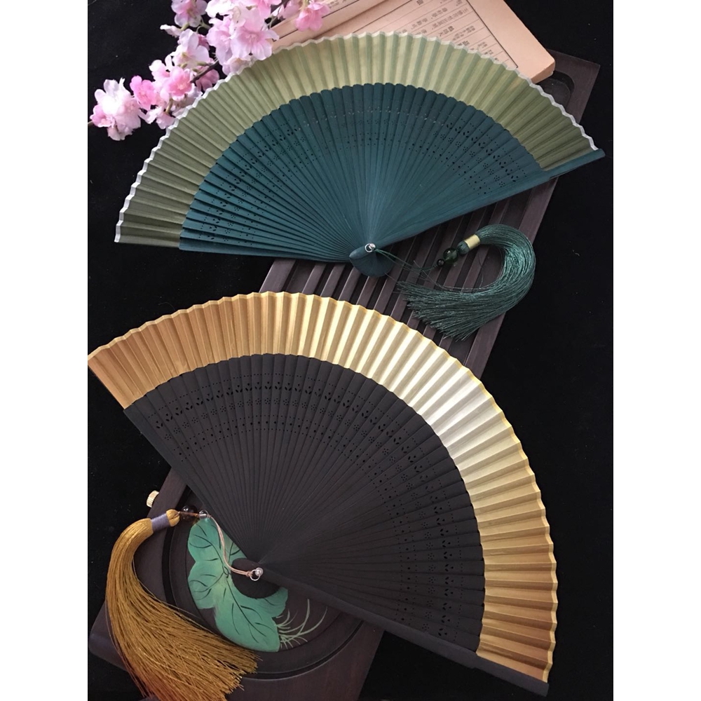 Quạt Xếp Cầm Tay Vải Lụa Màu Gradient Phong Cách Nhật Bản Cho Nữ