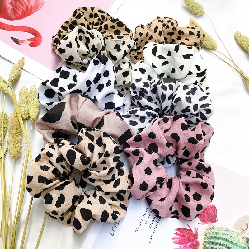 Dây cột tóc Scrunchies lụa bò sữa hoạ tiết nhỏ xinh xắn thời trang cho nữ