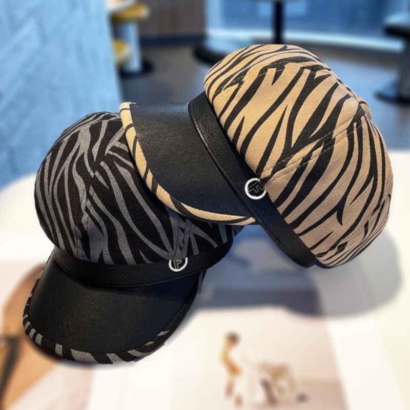Nón Beret Họa Tiết Ngựa Vằn Đính Đá Thời Trang Retro Anh Quốc
