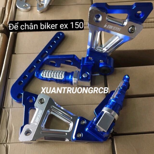 Để chân bike nắp xe ex 150