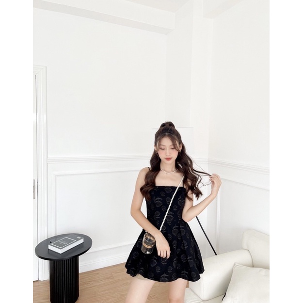 YU CHERRY | Áo hai dây dáng chữ A hoặc đầm mini dáng chữ A, xẻ tà hông Pleated Camisole Top YA420