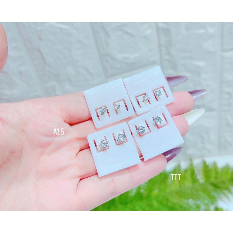 Nụ đá chấm chốt bạc đẹp