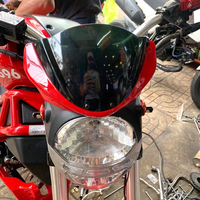 Ốp đầu Ducati mini Demons 110i ( xe 696 ) , chắn gió 796 696 DoChoiXeMay