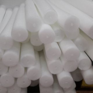 Mút cắm hoa sáp dài 50cm.