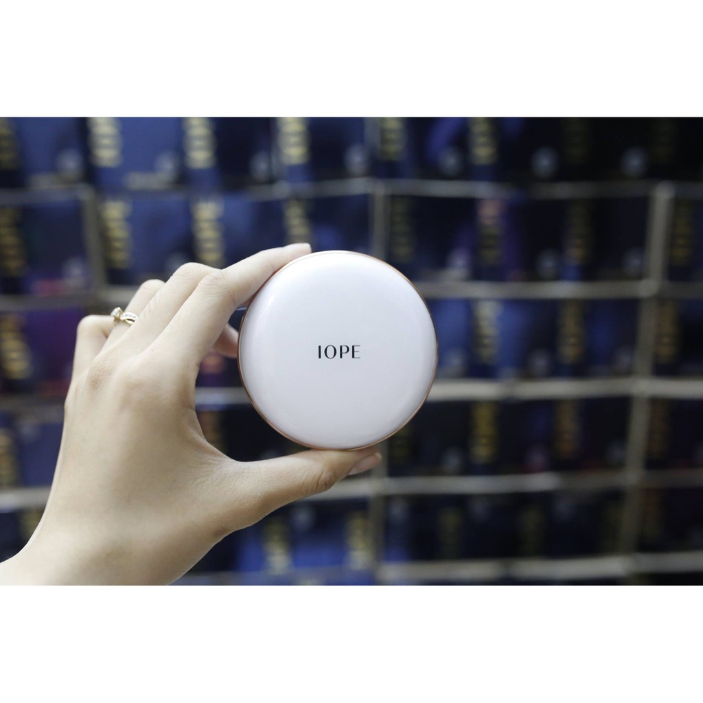 Phấn Nước IOPE Air Cushion Intense Cover.