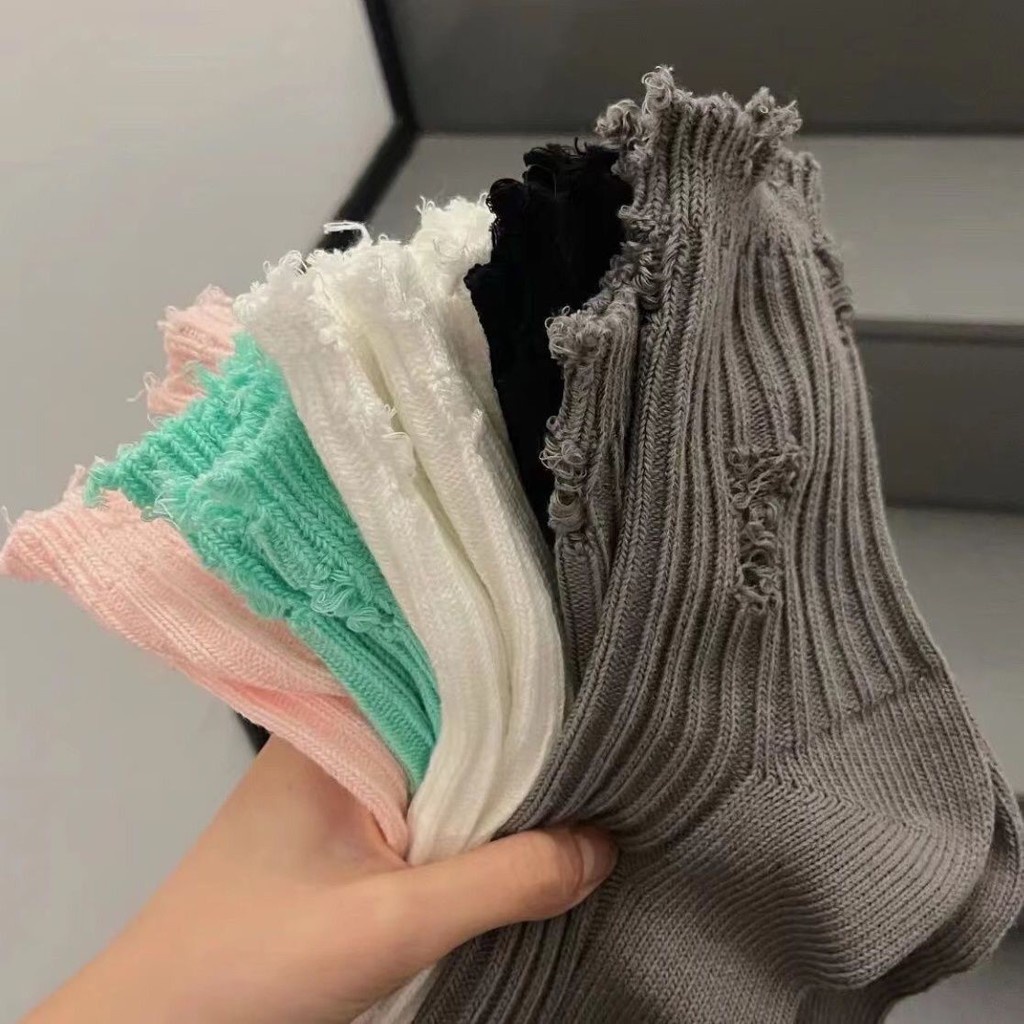 Vớ Cổ Cao Thiết Kế Đục Lỗ Thời Trang Xuân Thu Phong Cách Hàn Quốc Cho Nam Và Nữ