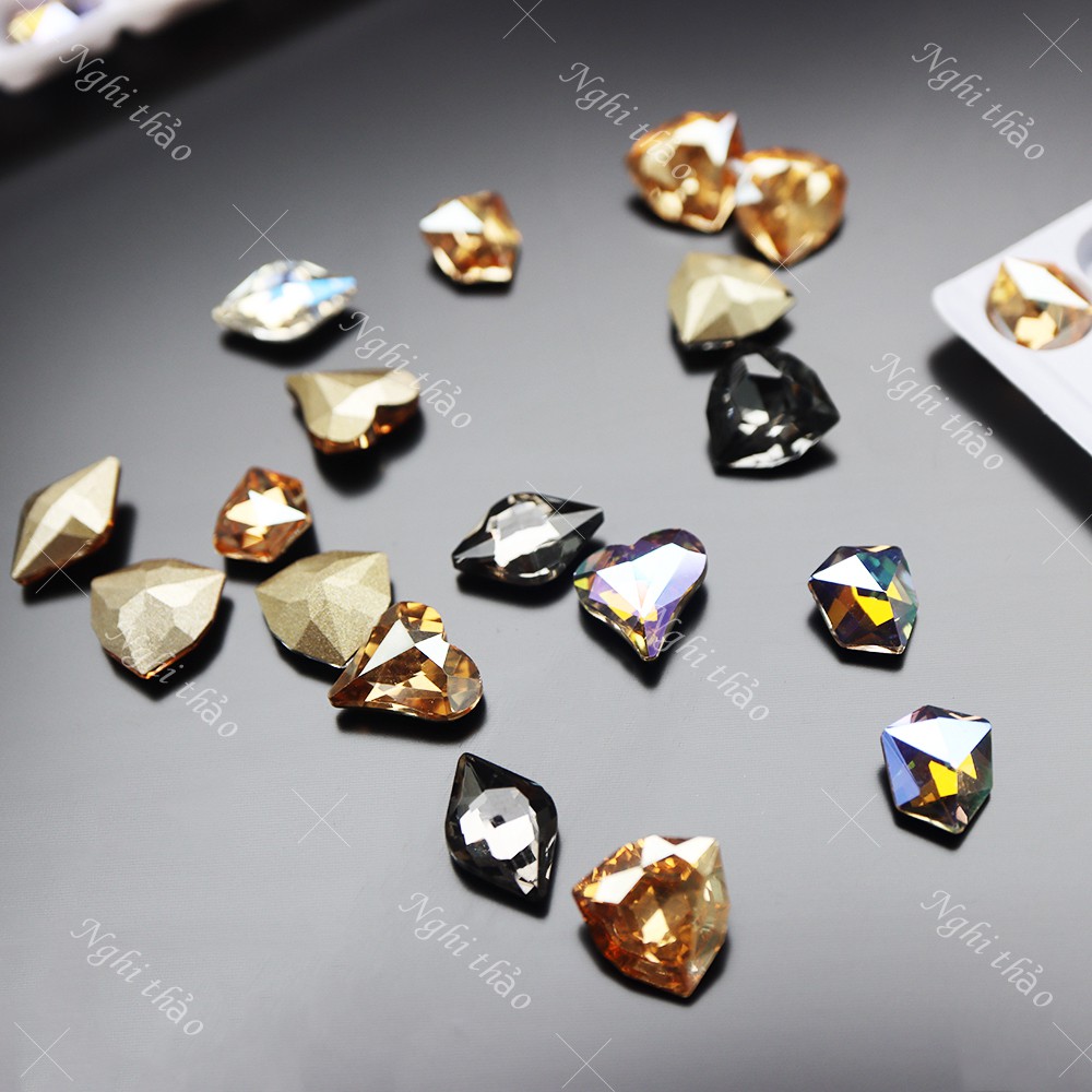 Đá khối nail đính móng tay