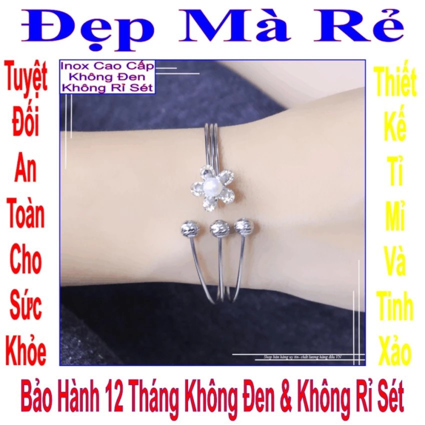 Vòng tay nữ hở kiểu hoa mai đính ngọc trai nhân tạo và 3 viên bi (Trắng) VTLT00101T025059