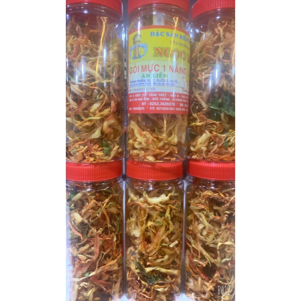 Gỏi Mực Một Nắng Nướng ( ăn liền ) là món ăn ngon của Shop Đặc Sản Biển Phan Thiết NGỌC DŨNG; Hộp 200 gram. HSD 12 tháng
