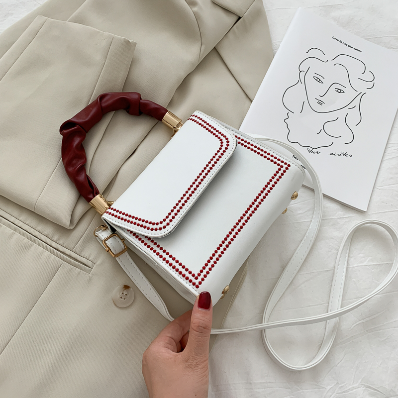 Túi đeo chéo  IELGY dáng vuông thời trang nữ