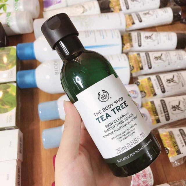 Nước hoa hồng Toner The Body Shop Tea Tree Skin Clearing Mattifying